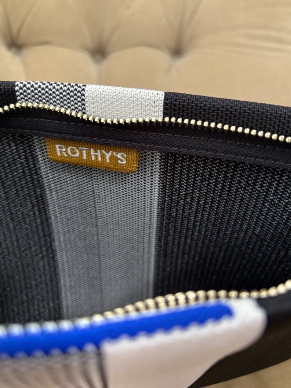NEW Auth. ROTHY'S Iconic Flex Knit Washable Convertible Wristlet Clutch Bag - Picture 4 of 4